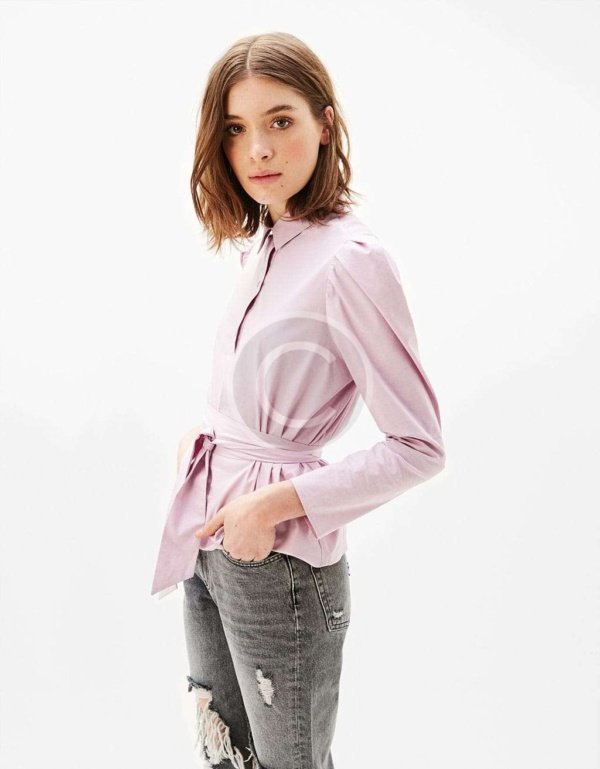 Shirt With Puffy Sleeves and Bow at the Waist - Image 3